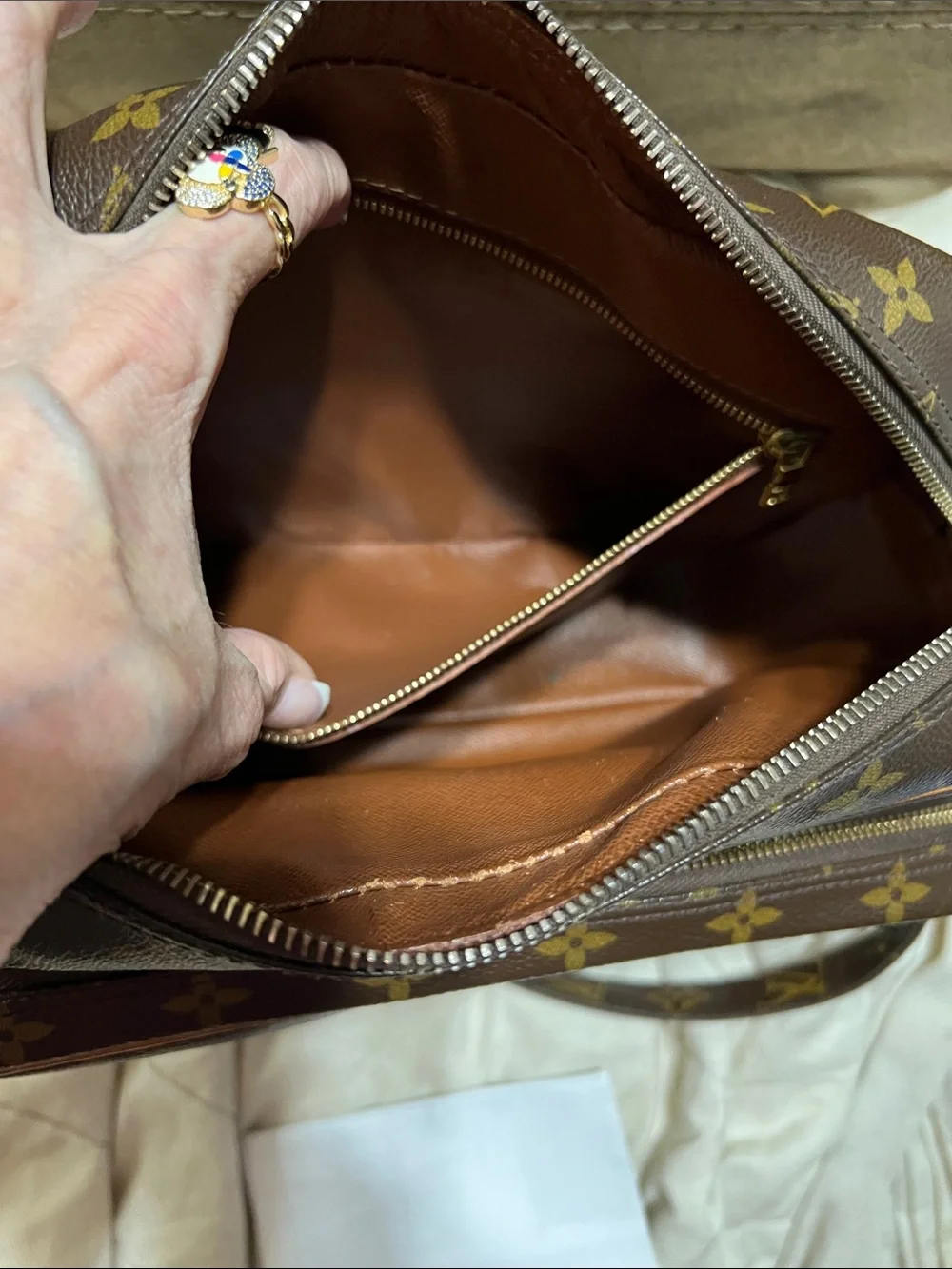 Louis Vuitton Monogram Canvas Double Compartment Nile crossbody bag